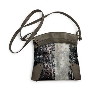 NWOT Karla Hanson Eva Women's‎ RFID Blocking Crossbody Bag